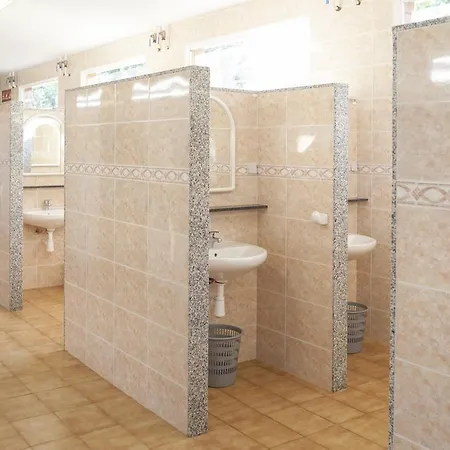 مكان تخييم Riembau بلاتجا ذارو