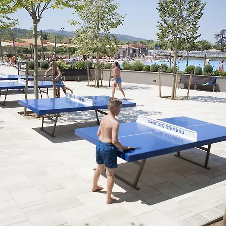 Riembau مكان تخييم